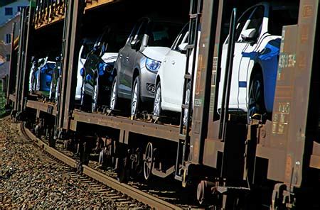 shipping cars by train cost.